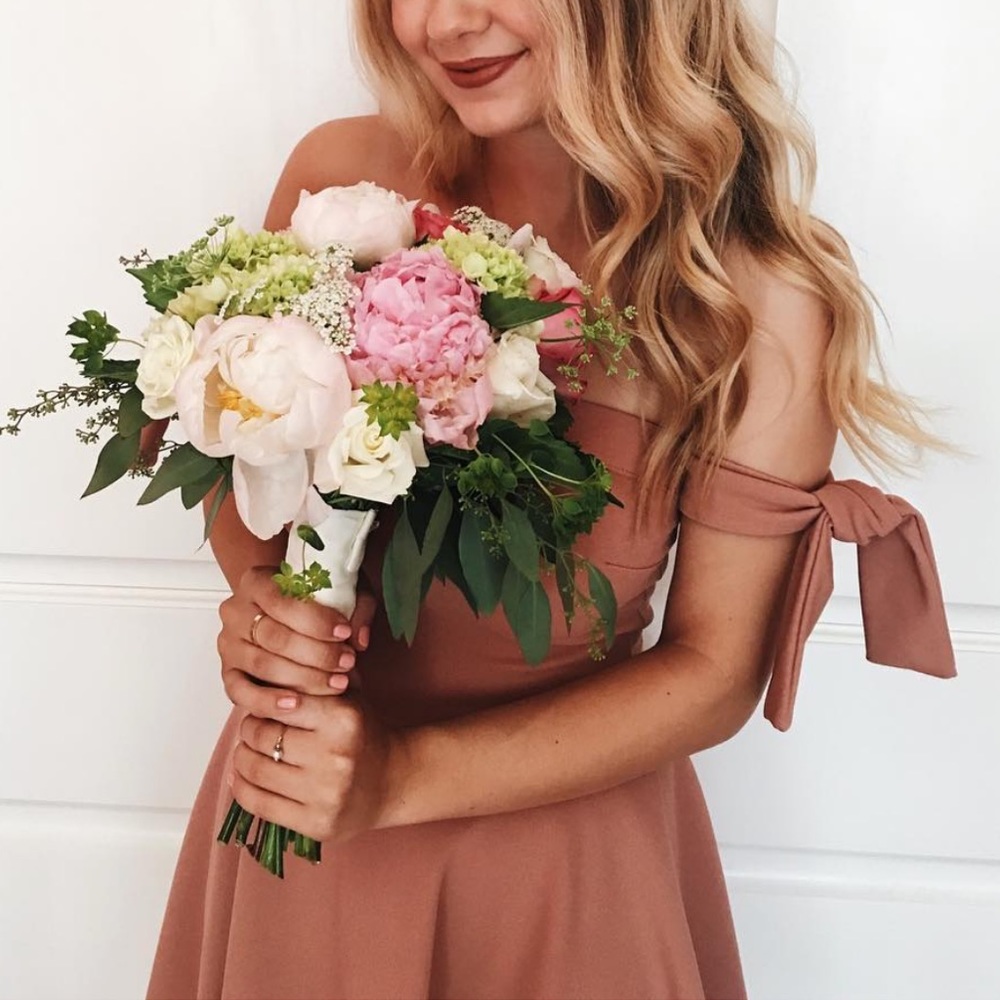 NWT Windsor Off the Shoulder Tie Sleeve Dress